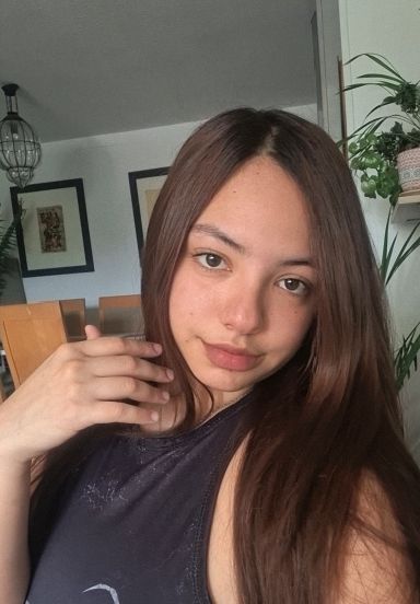 Live girl video call on FTF Live — Kiari from Spain