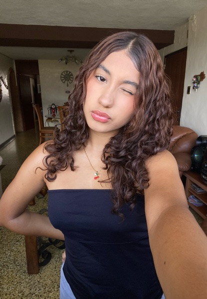 random girl video call app — Lindura from Venezuela on a private call