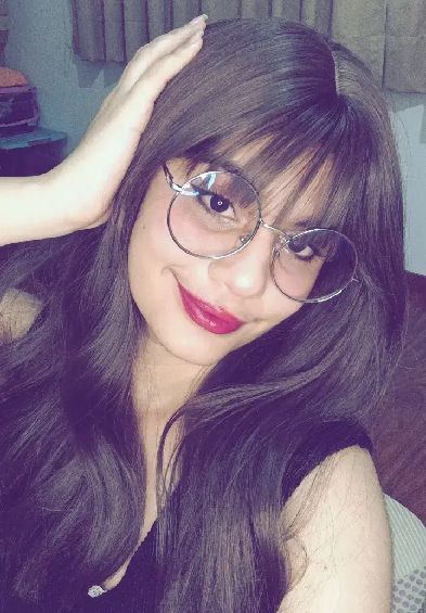 single girls online — Priscila from Ecuador in a live chat